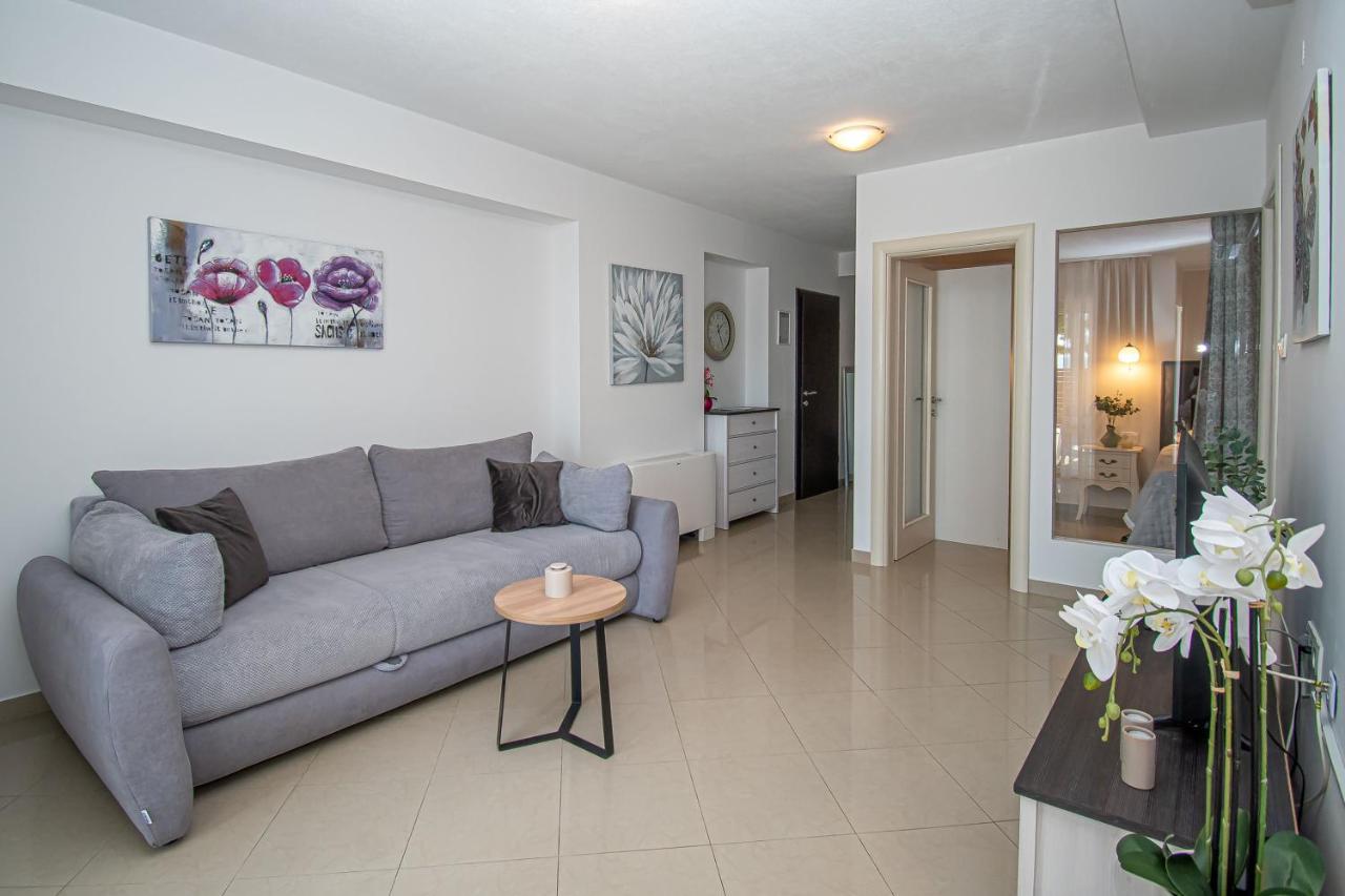 Beachfront Apartments Gabine Kastela Ngoại thất bức ảnh