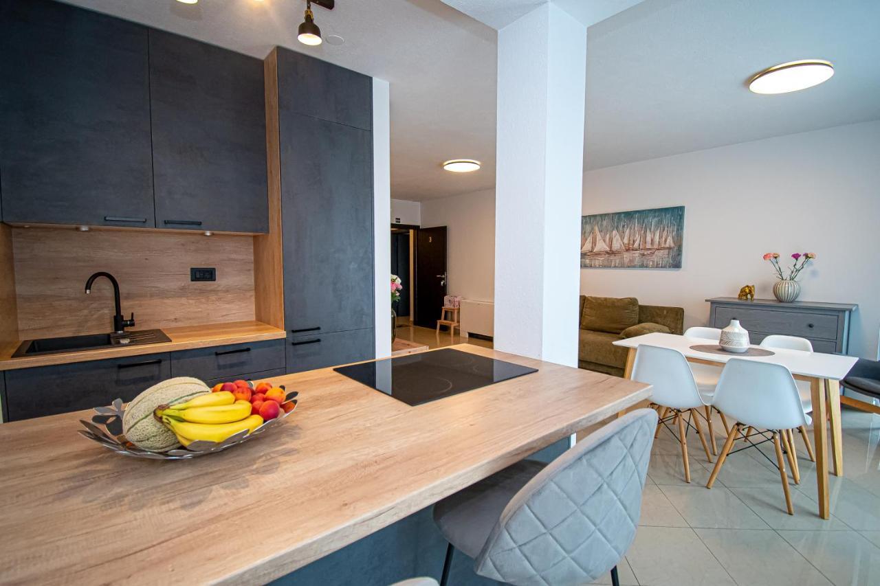 Beachfront Apartments Gabine Kastela Ngoại thất bức ảnh