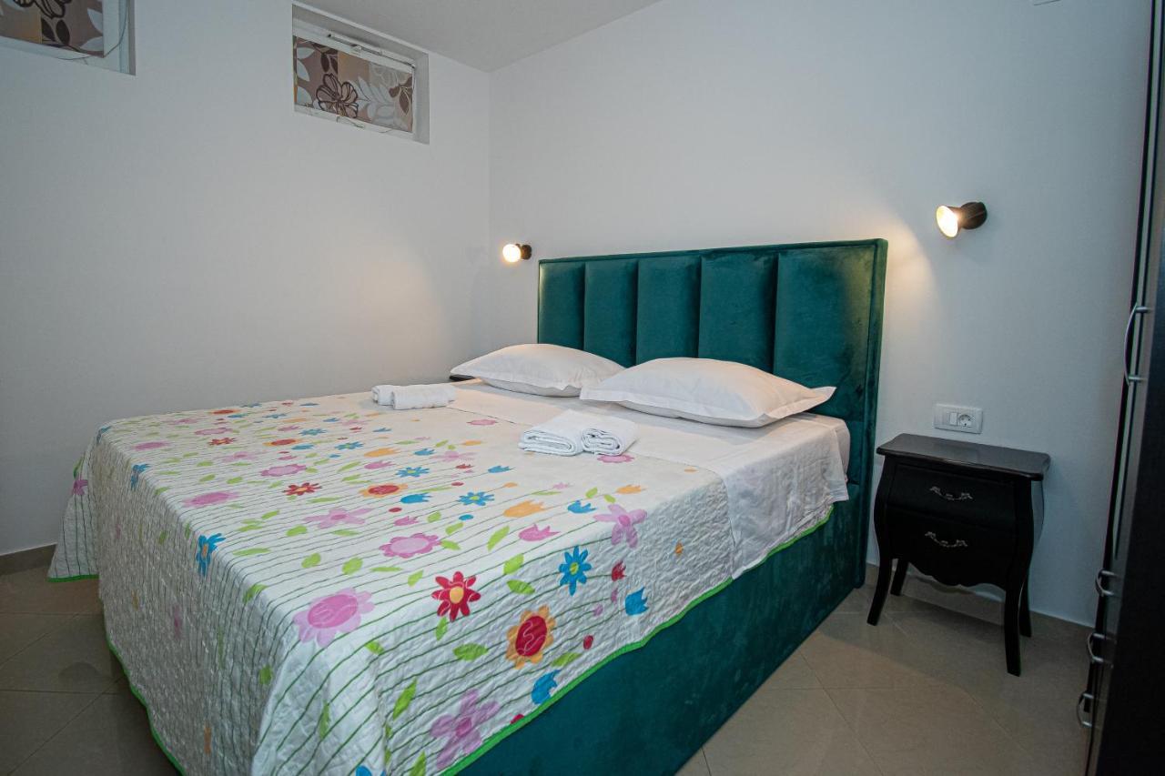 Beachfront Apartments Gabine Kastela Ngoại thất bức ảnh