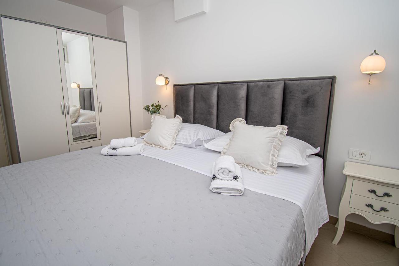 Beachfront Apartments Gabine Kastela Ngoại thất bức ảnh