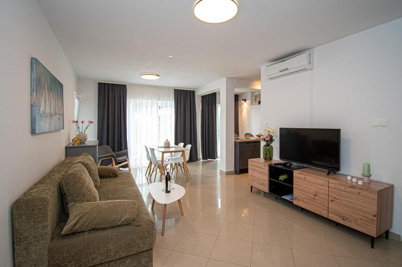 Beachfront Apartments Gabine Kastela Ngoại thất bức ảnh