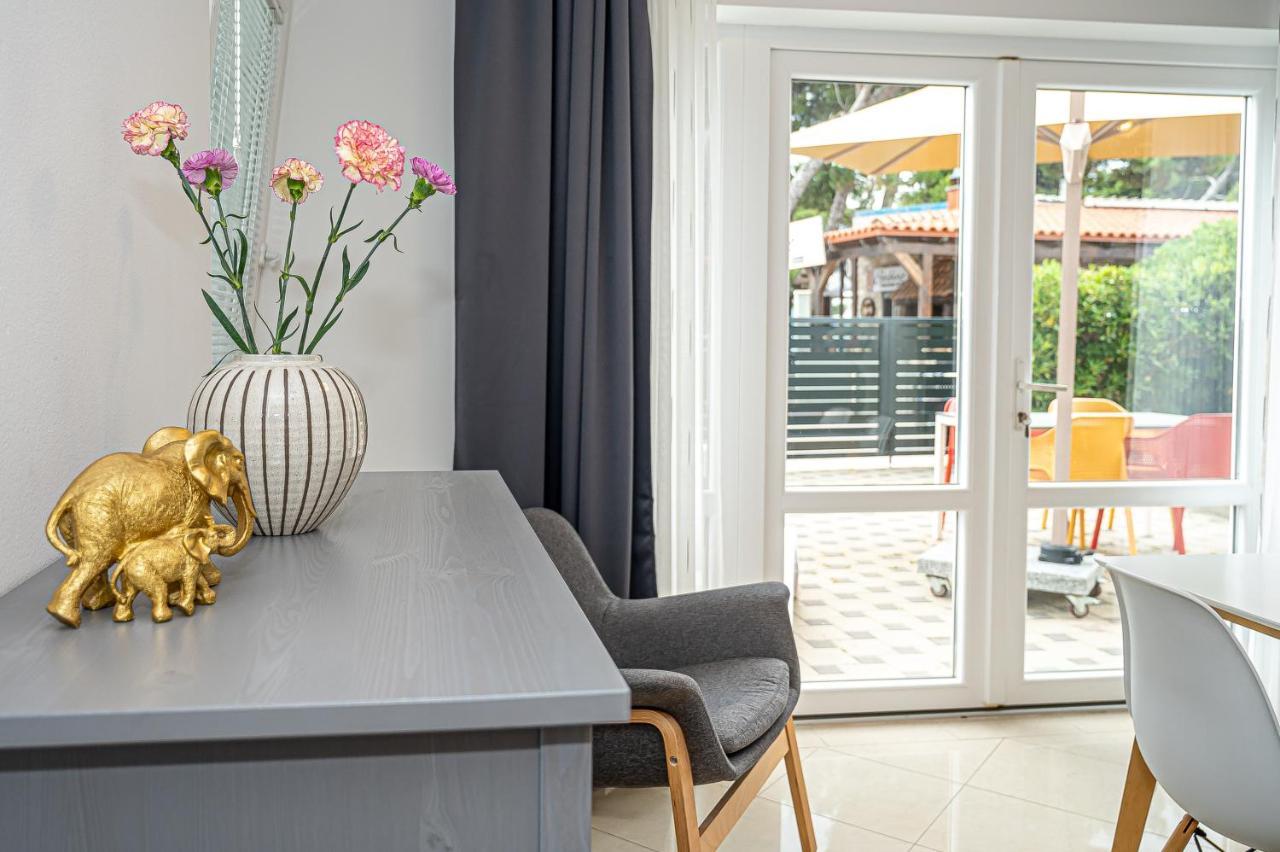 Beachfront Apartments Gabine Kastela Ngoại thất bức ảnh