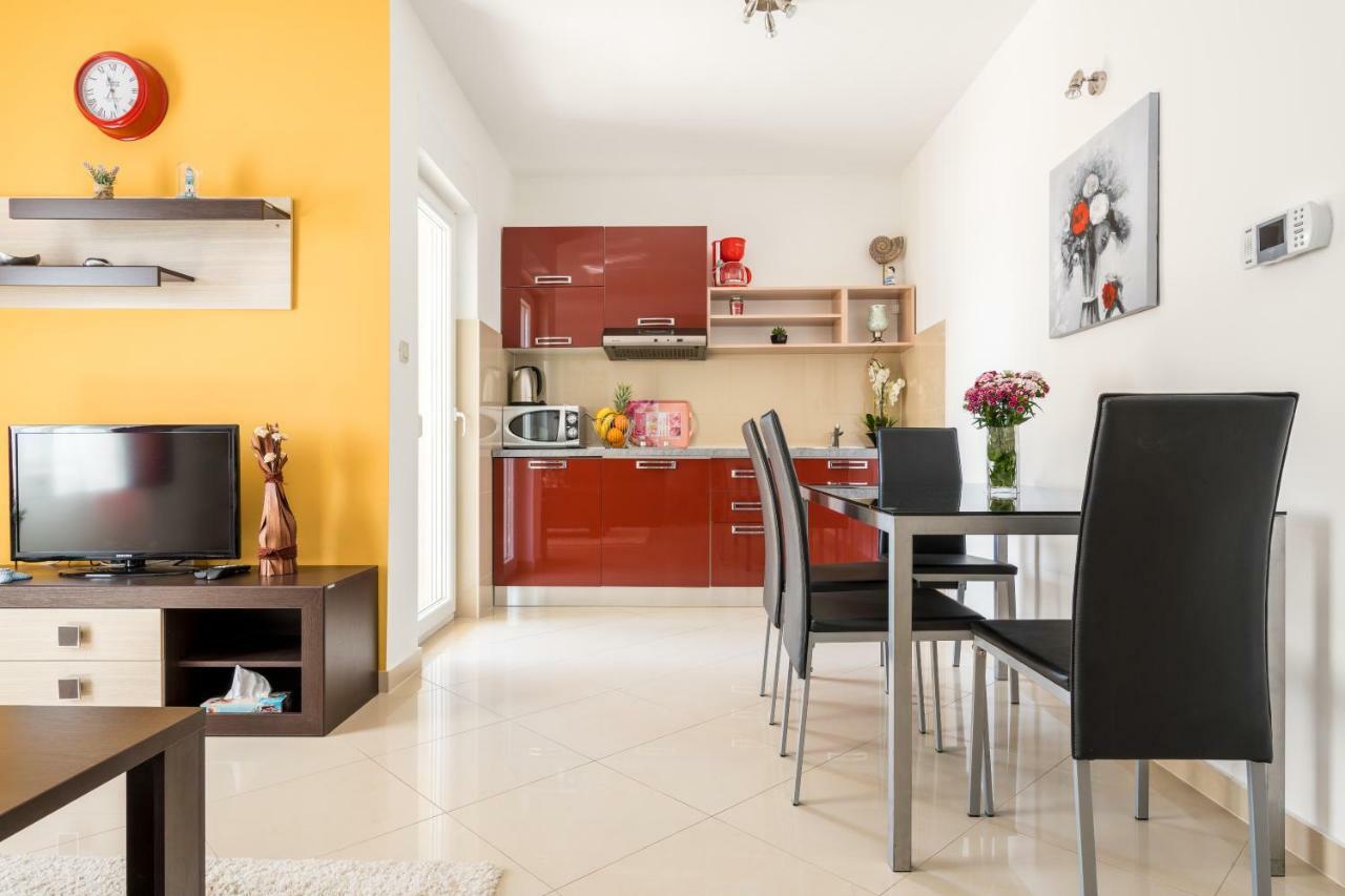 Beachfront Apartments Gabine Kastela Ngoại thất bức ảnh